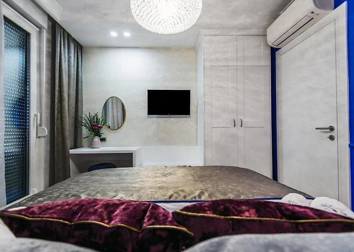 Divine Luxury Blue *