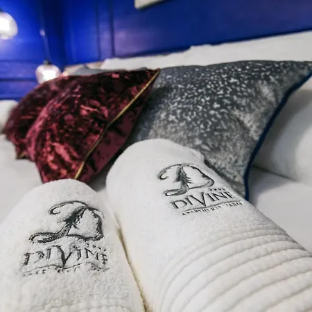 Divine Luxury Blue *