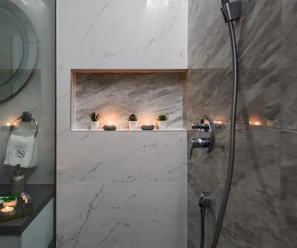 Divine Luxury Blue Апартаменты *